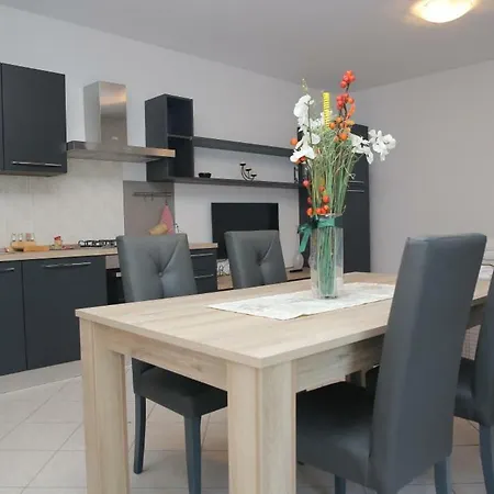 Apartment A Breve Termine 
